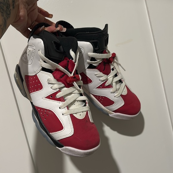 carmine sixes size 6Y! 6/10 condition! - Picture 2 of 2